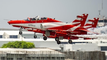 Mueren dos personas tras estrellarse