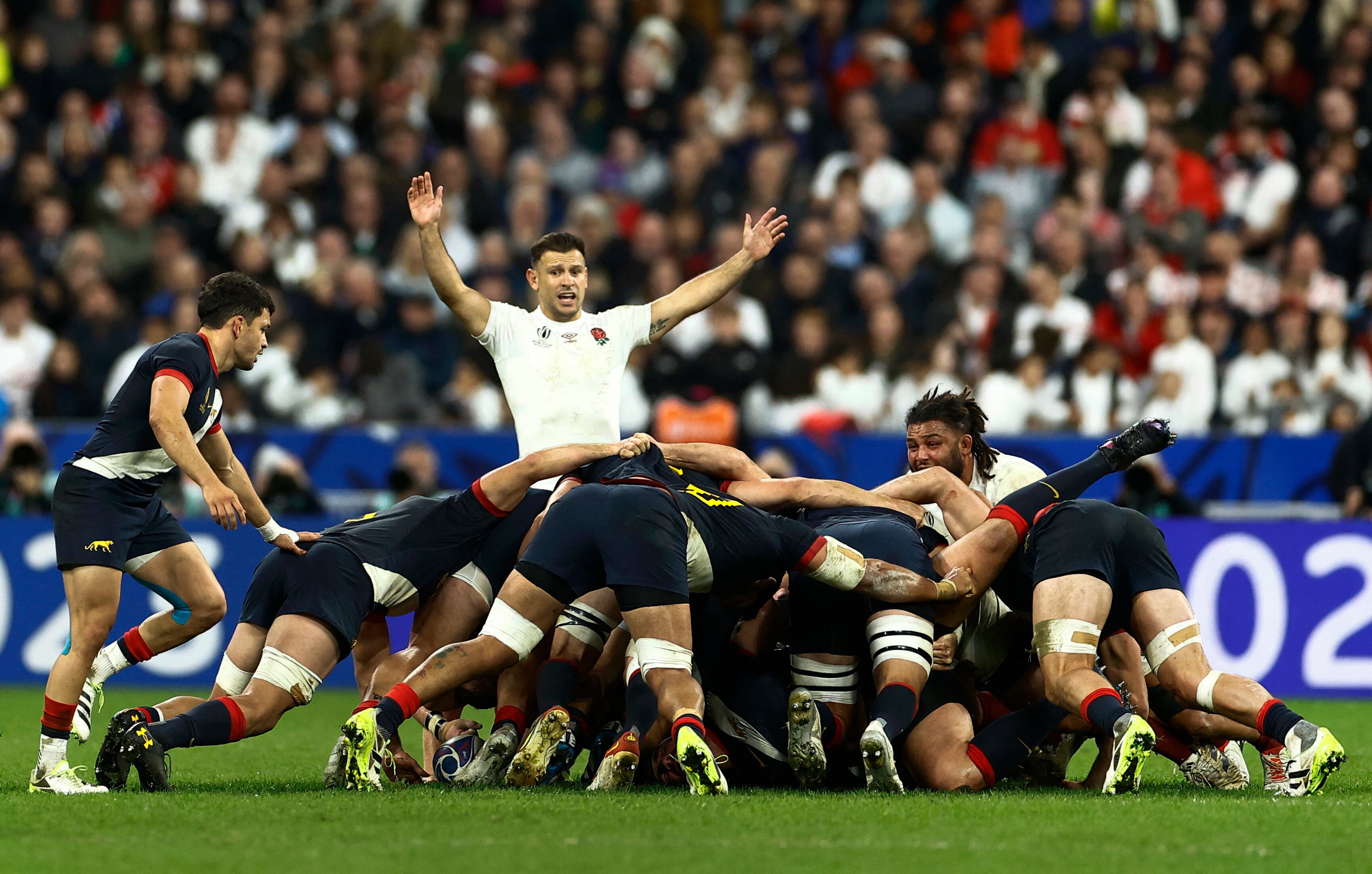 El scrum será una de las claves del partido (REUTERS/Christian Hartmann)