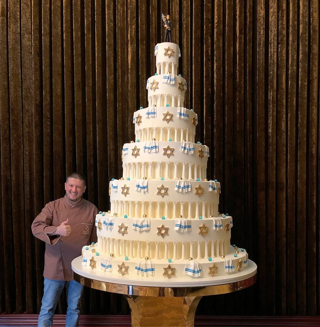 Sus obras se venden en miles de dólares