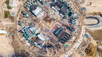 Avanzan las obras en el estadio más grande del mundo: las nuevas imágenes del coloso de 38 mil millones de dólares