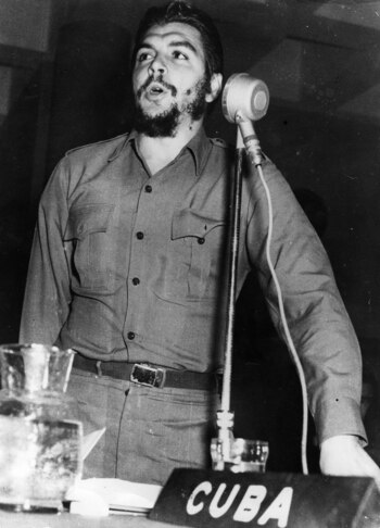 El Che, entonces Ministro de