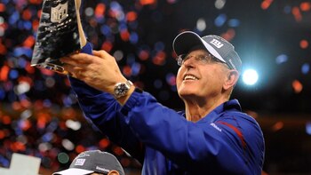 Entrenadores Coughlin y Shanahan, entre