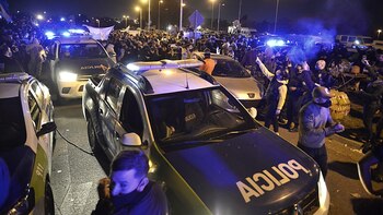 Los policías bonaerenses siguen con