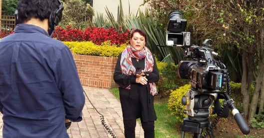 Entre risas, la actriz cuenta la anécdota del inicio de la relación con el que años después sería su esposo - crédito @maruyamyusa/instagram