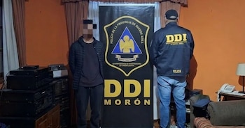 Maximiliano R. D. fue detenido en Castelar en el marco de una causa por grooming y distribución de material de abuso sexual infantil