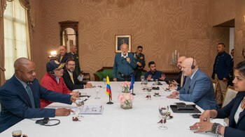 Reunión entre Gustavo Petro y fiscal de la Corte Penal Internacional, Karim Khan, resultó en acuerdo de cooperación