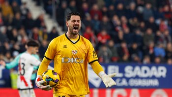 Augusto Batalla firma con el