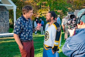 Kevin Nealon y Adam Sandler en Happy Gilmore
