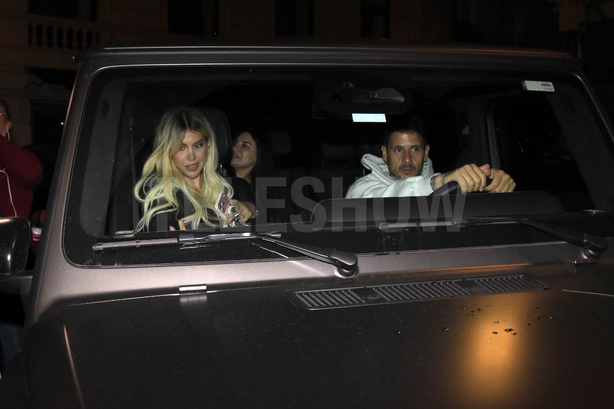 Wanda Nara llegó al evento en un auto conducido por Martín Migueles
