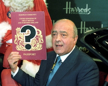 Mohamed Al Fayed muestra una
