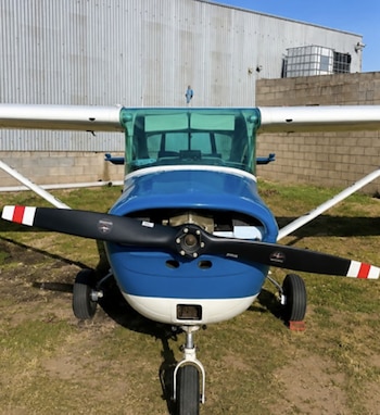 La avioneta en la que el joven daba clases