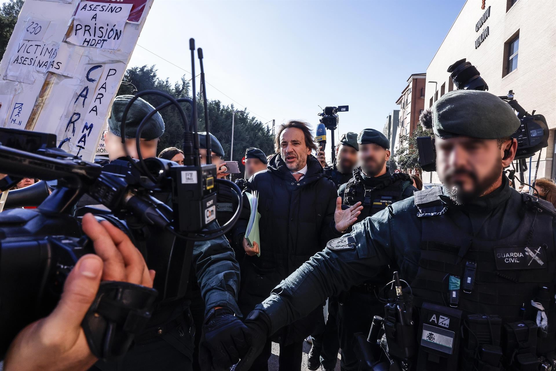 La jueza de la dana rechaza investigar un chat grupal de WhatsApp del exjefe de gabinete de Mazón