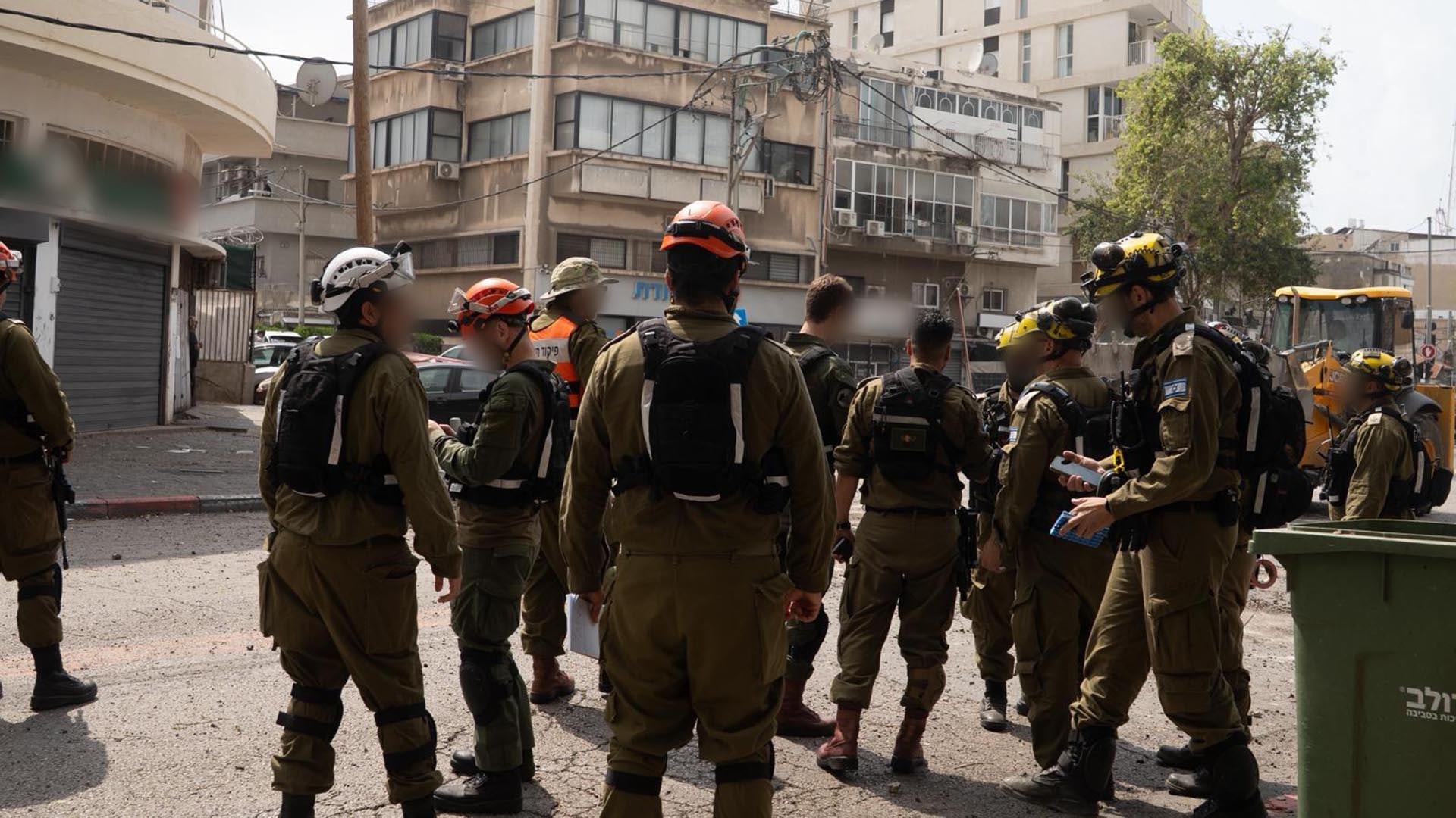 Las fuerzas de rescate asistieron a los afectados