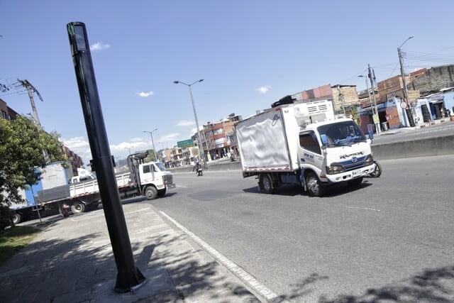 El proyecto sobre fotomultas busca que las sanciones en tránsito sean proporcionales al tipo y la gravedad de la infracción - Colprensa