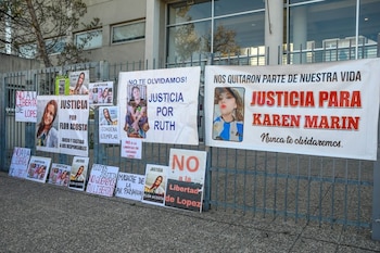 Familiares de las víctimas sostienen el reclamo de justicia y esperan una decisión del Tribunal de Impugnación (Fuente: El Tribuno)