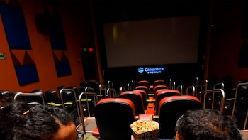 Más de 98.9 millones de