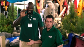 Shaquille O'Neal junto a Adam Sandler en 'Juntos y revueltos'
