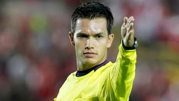 Nicolás Gallo estará en el VAR del partido inaugural de la Copa del Mundo 2026 - crédito Dimayor