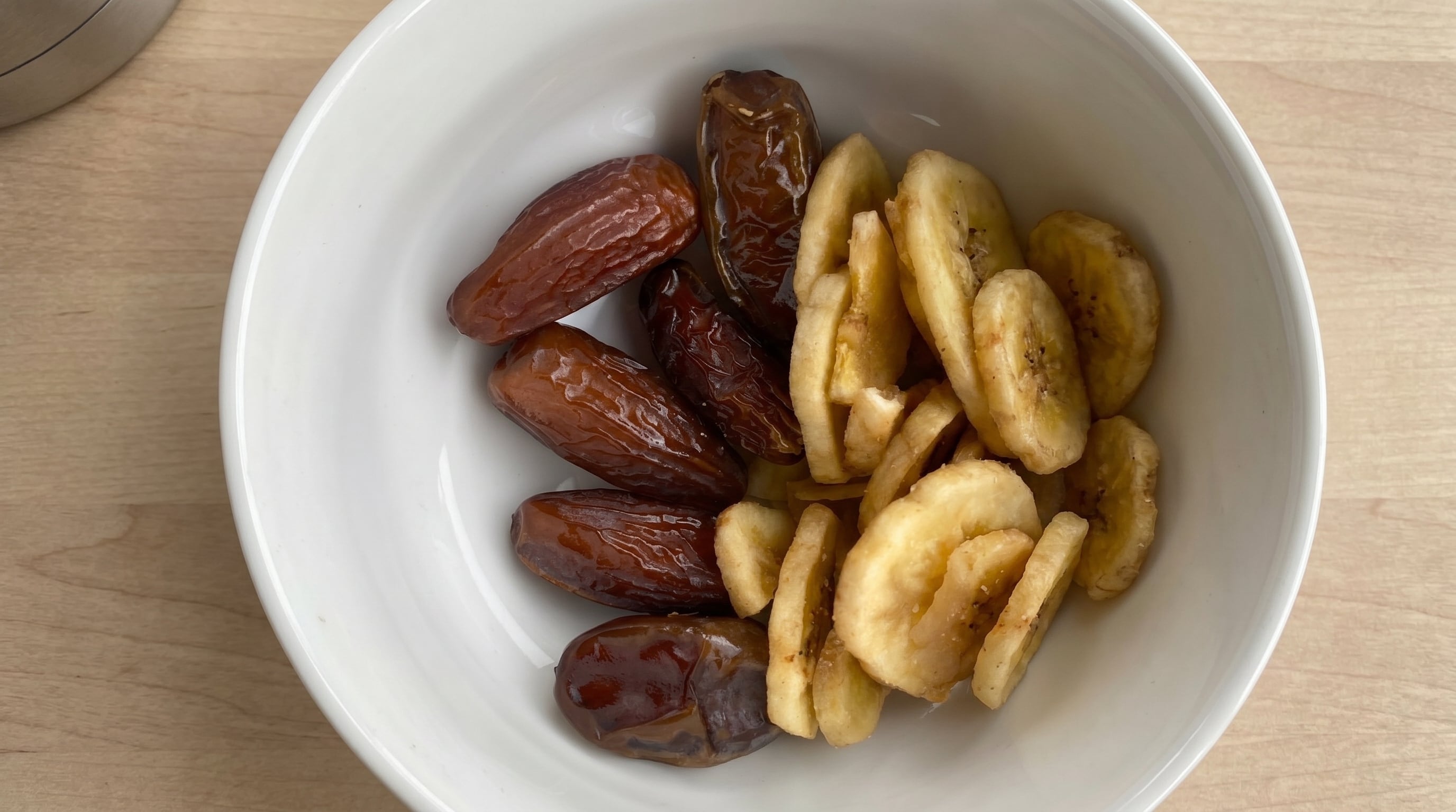 Las colaciones saludables ayudan a evitar el consumo frecuente de snacks ultraprocesados. (Imagen Ilustrativa Infobae)