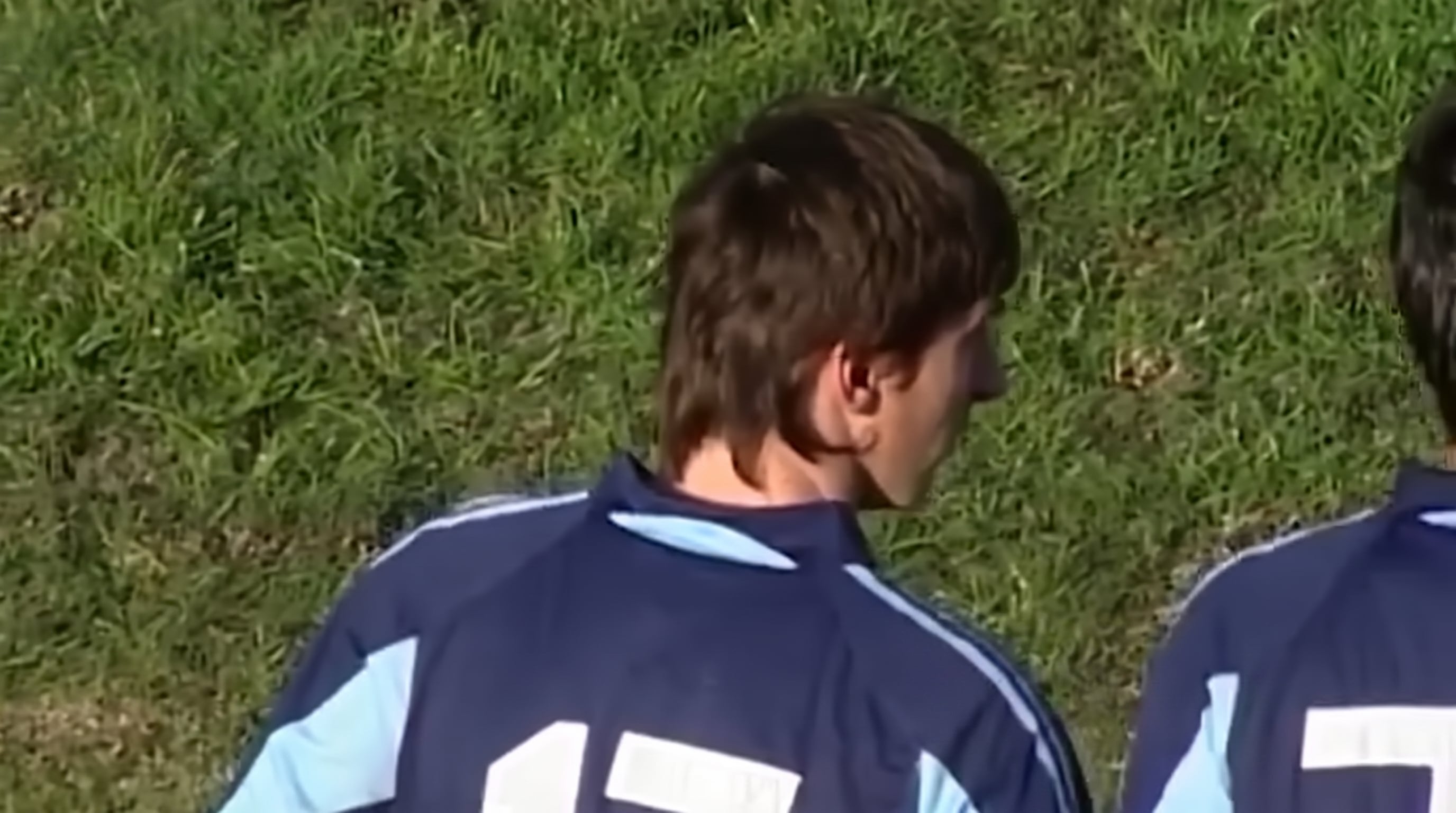 El momento del ingreso del delantero: usó el dorsal N° 17