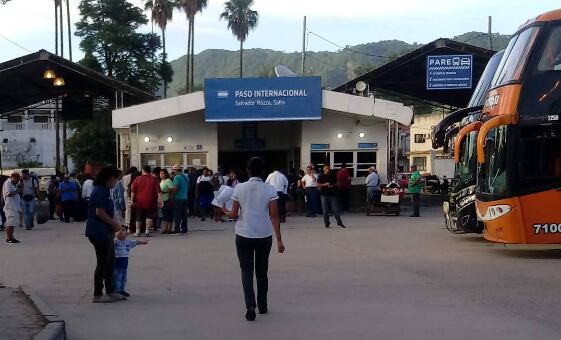 El ataque ocurrió en San José de Pocitos, una localidad boliviana que limita con Salvador Mazza en Salta