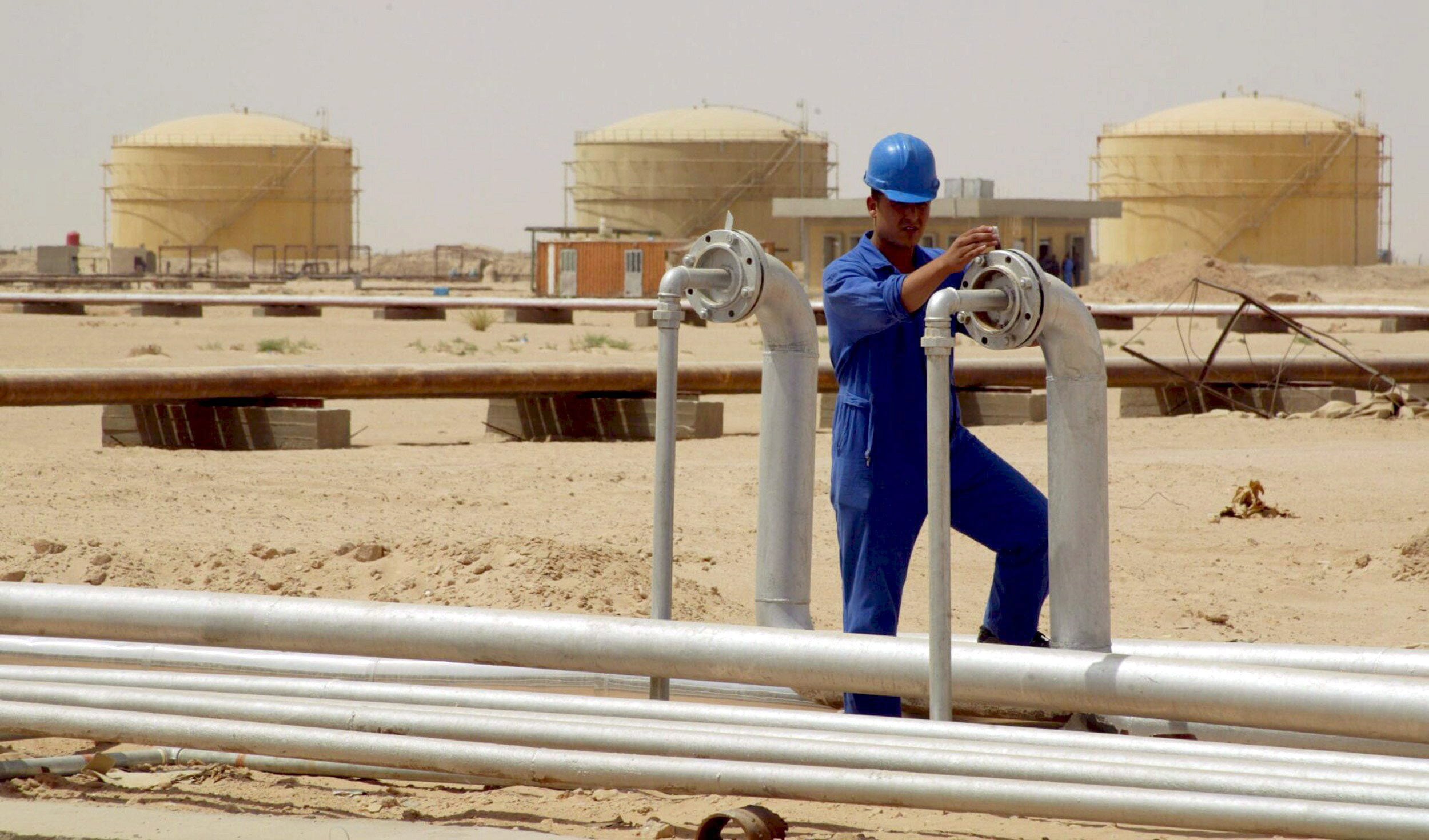 Los precios del petróleo se ubicaron alrededor de un 30% por encima de los niveles previos al conflicto EFE/Hussein Al-Mousawi