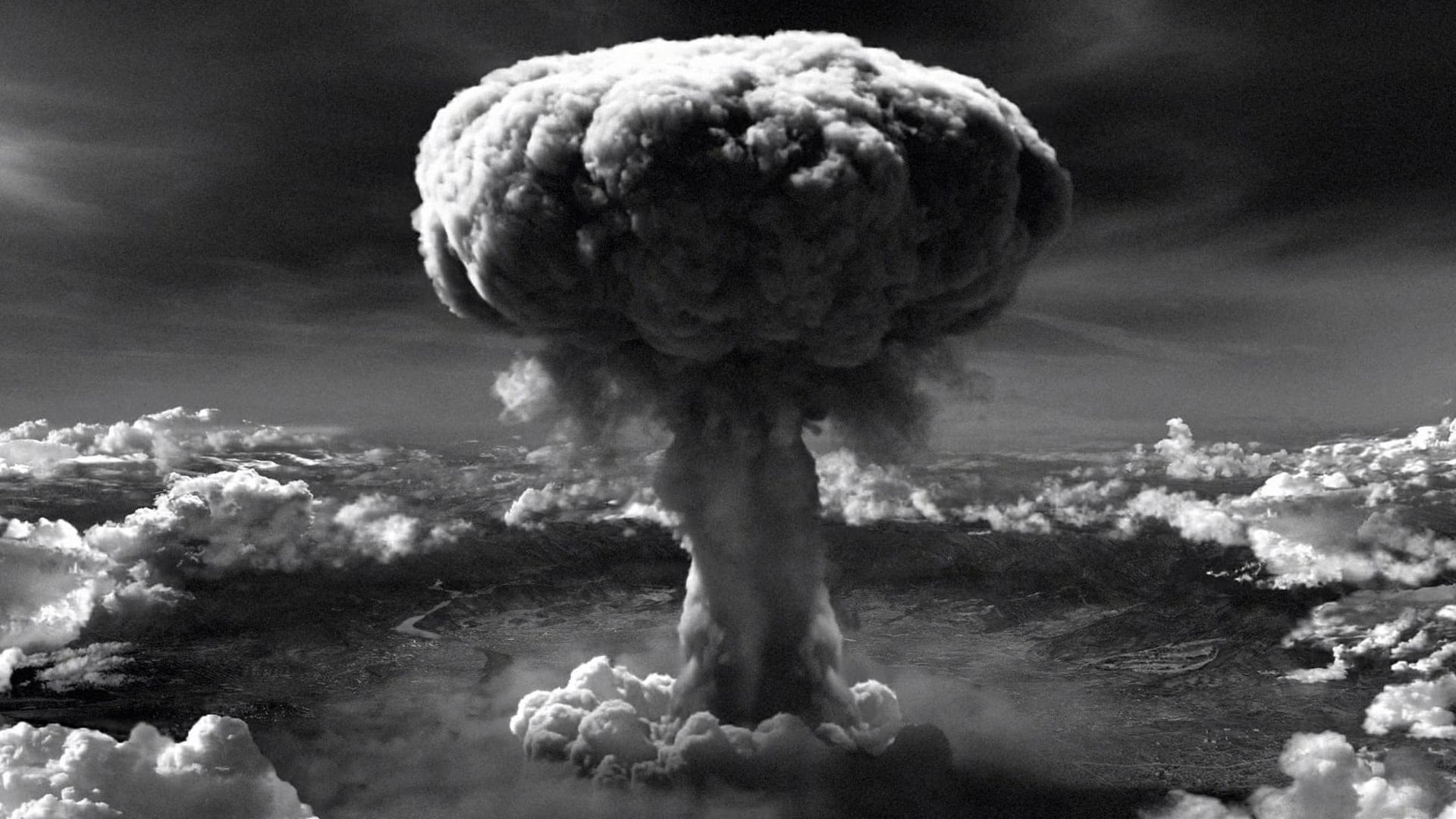 Las bombas atómicas lanzadas sobre Hiroshima y Nagasaki eran bombas de fisión nuclear que desataron una reacción en cadena (Archivo DEF)