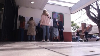 Las mesas de votación abren