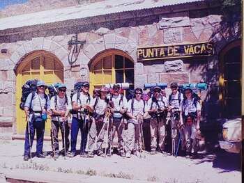“Subimos once al Aconcagua, pero solo bajamos siete″: el recuerdo de un sobreviviente de la peor tragedia del andinismo argentino