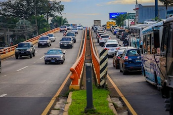 En El Salvador, los precios de referencia del combustible subieron USD 0.17 por galón, pero siguen por debajo de los niveles registrados en Guatemala y Costa Rica. (Cortesía: Secretaría de Prensa)