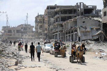 Palestinos desplazados se abren paso