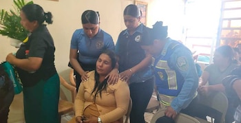 Compañeros de promoción acompañaron las ceremonias fúnebres de los uniformados fallecidos. (FOTO: La Tribuna)