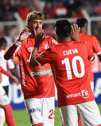 Christian Cueva aportó en la