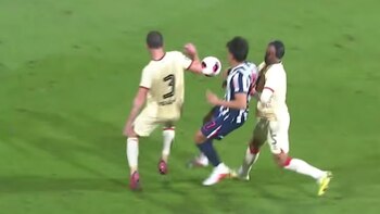 CONAR publicó los audios del VAR sobre la polémica jugada en Alianza Lima vs UTC: “Área limpia, no mano”