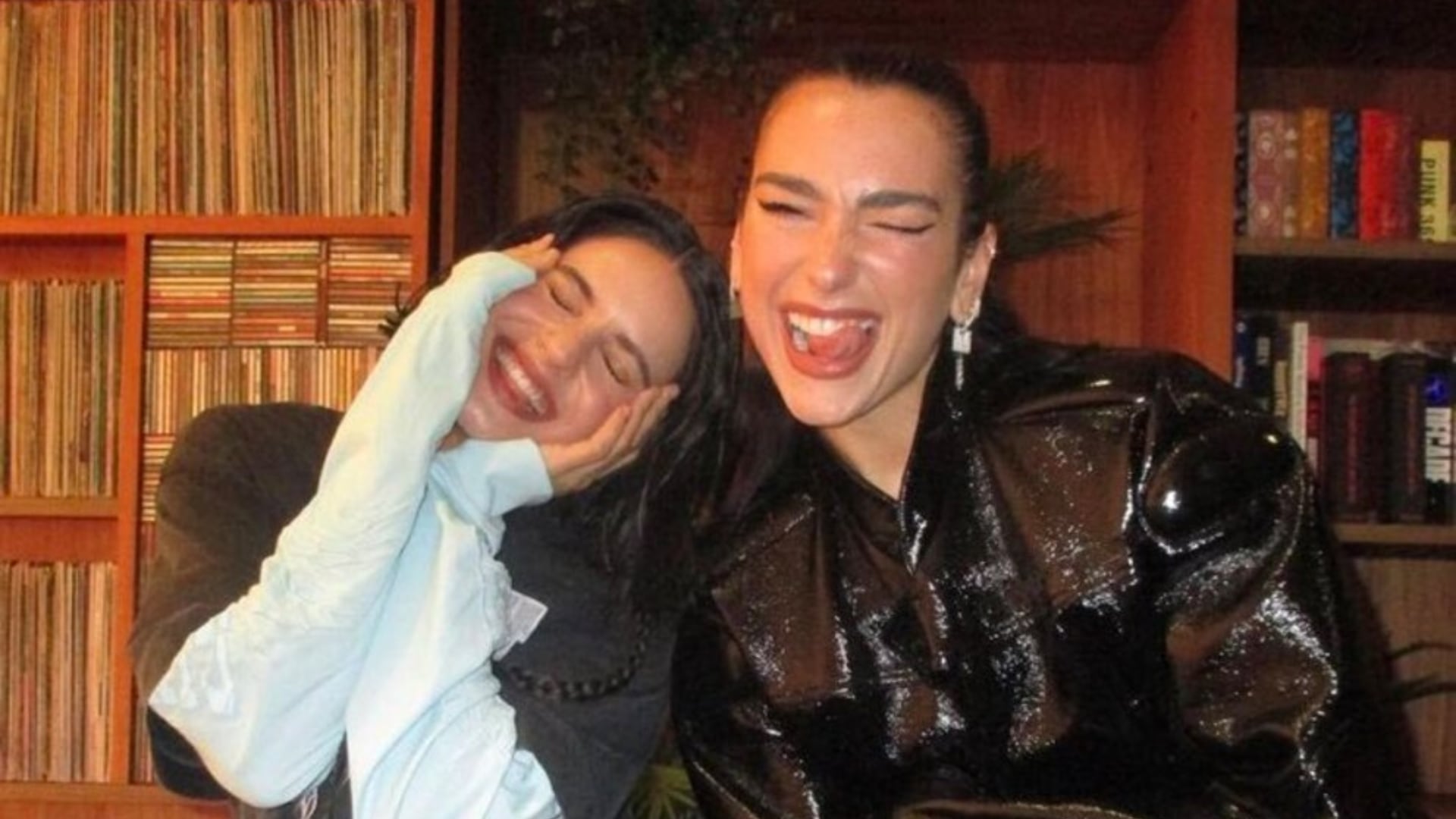 Rosalía y Dua Lipa en una imagen de 2022 (Instagram)