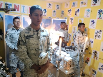 Eduardo Daniel, Guardia Honorario