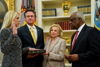 El juez asociado del Tribunal