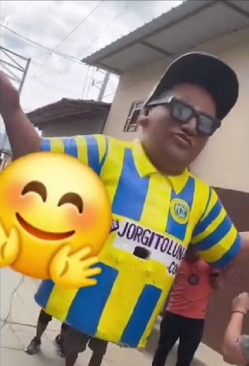 Entre bromas y elogios, asistentes