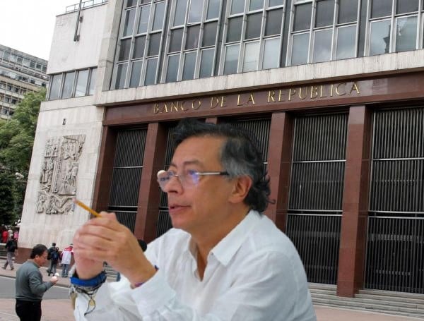 La estrategia del Ministerio de Hacienda incluye más emisión de TES y operaciones en dólares para fortalecer la caja del Gobierno- crédito Colprensa/Presidencia