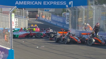 Un auto que voló contra el alambrado y siete pilotos fuera: el violento accidente en el GP de España de Fórmula 3 que detuvo media hora la carrera