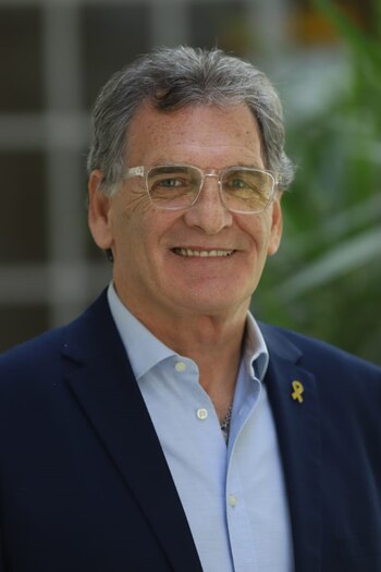 Claudio Avruj: "Leer hace volar