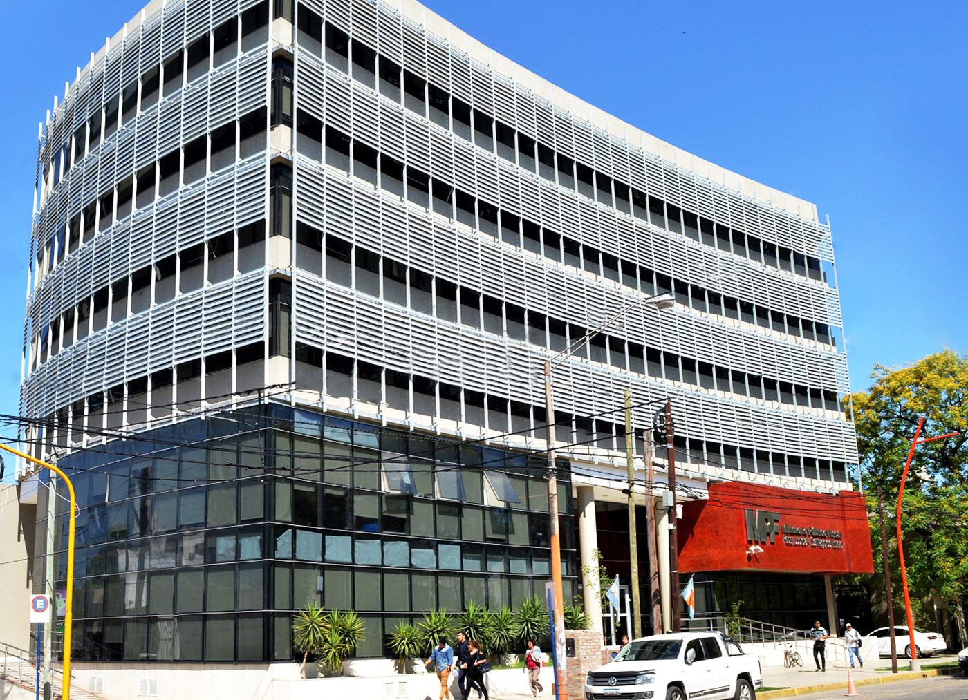 El caso continúa bajo investigación, mientras que la madre fue detenida