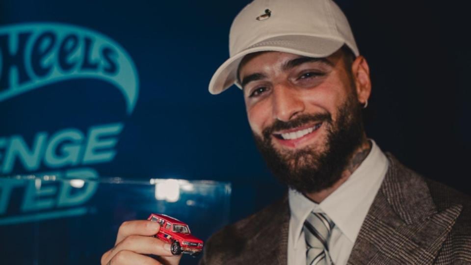 Hot Wheels anunció el 28 de agosto de 2026 que Maluma integra la primera Clase de Leyendas de Hot Wheels dentro de la plataforma Challenge Accepted- crédito cortesía Paola España Comunicaciones