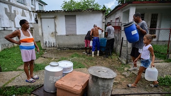 Miles de cubanos enfrentan cortes de agua por periodos de hasta cuatro meses