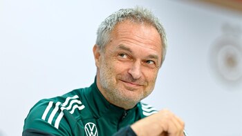 Christian Wück renueva hasta 2029