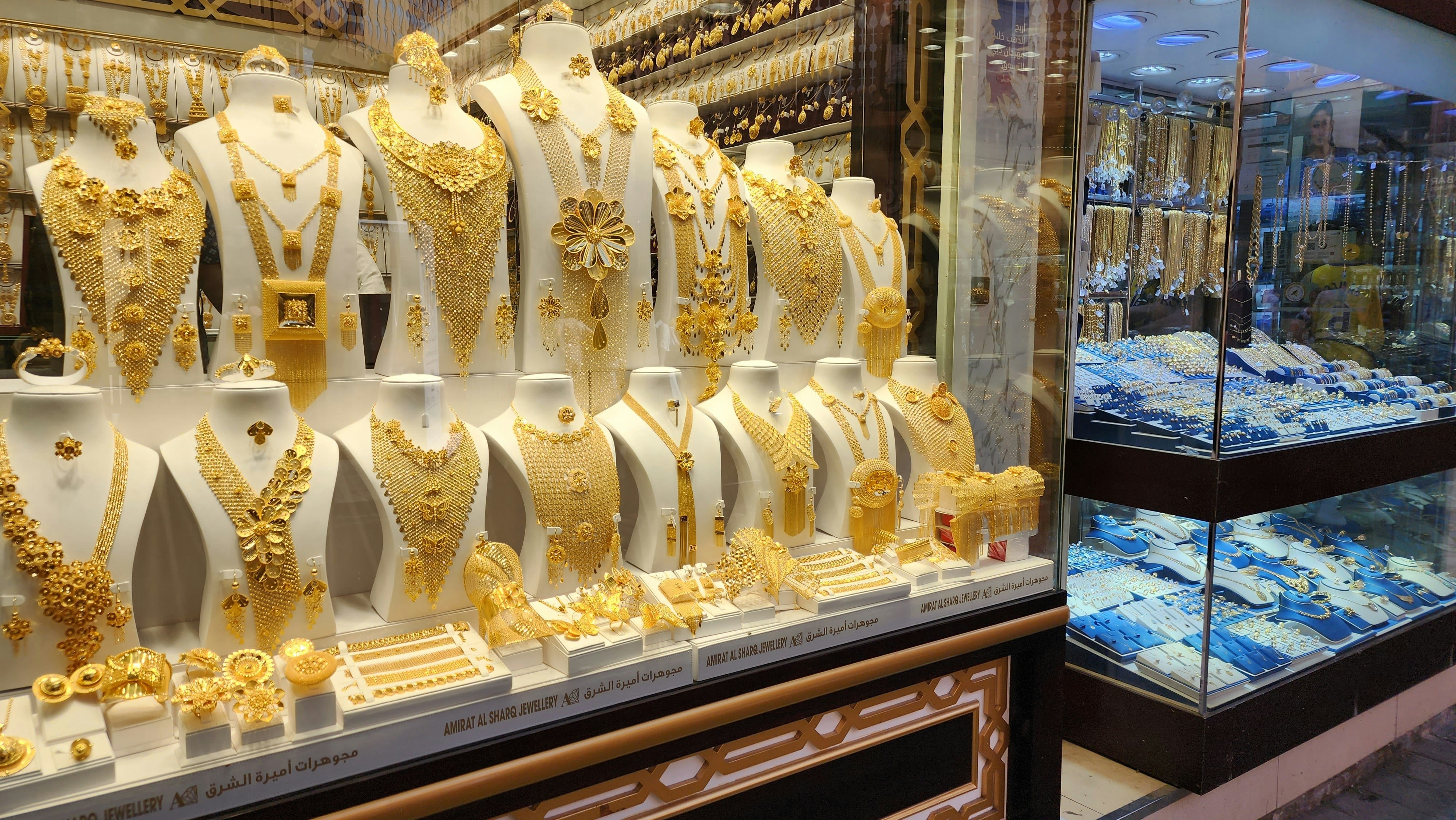 Una escena del negocio joyero en Dubai, el presunto comprador del oro clandestino en Argentina