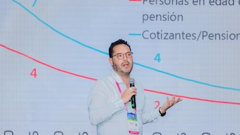 Decreto que obliga a traer dinero de pensiones al país presionaría a la baja el dólar, según Asofondos