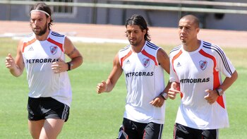 Cavenaghi, Domínguez y Trezeguet compartieron