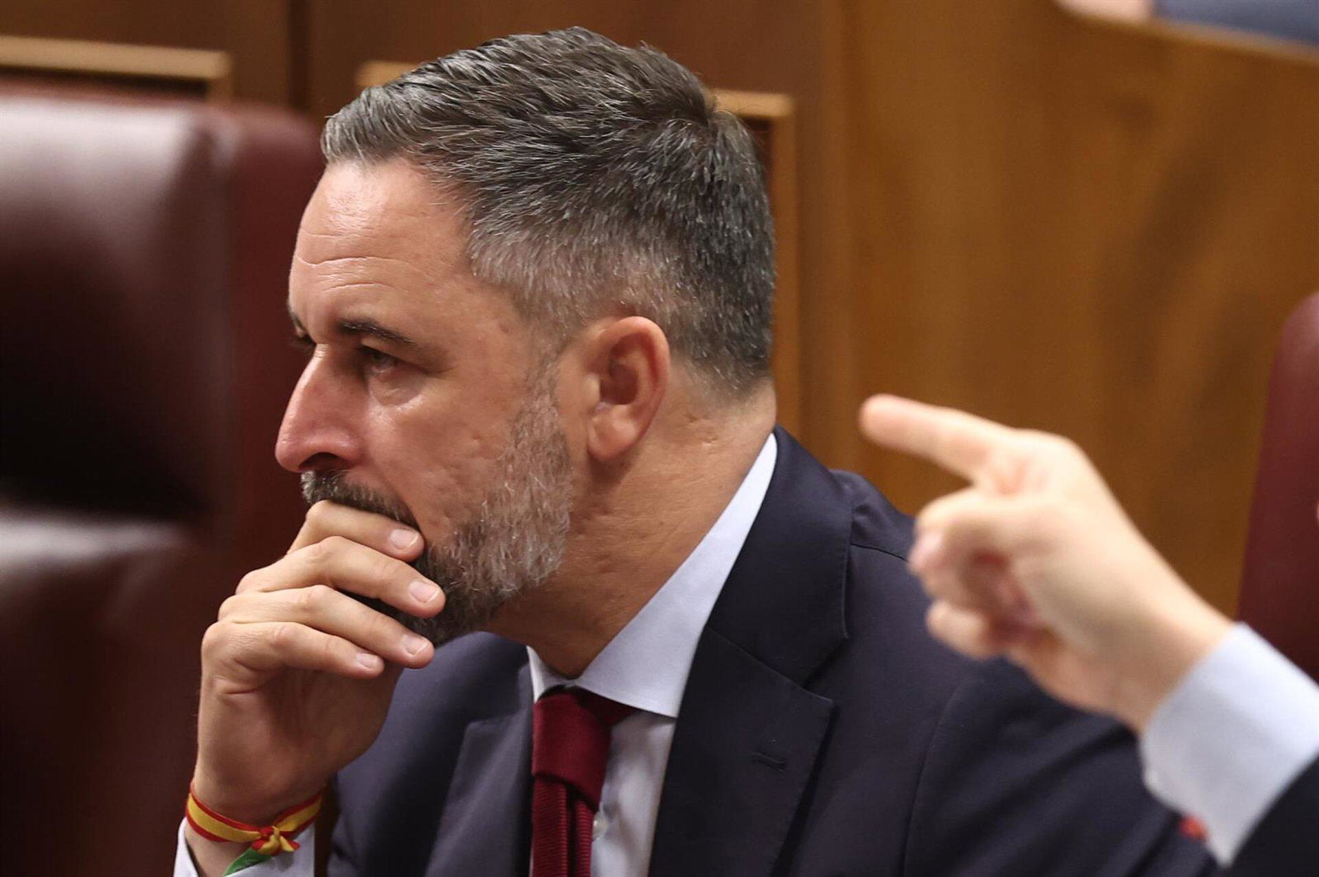 Abascal pide que Ábalos y Koldo entren en protección de testigos: «No se sabe de lo que es capaz la mafia de Sánchez»