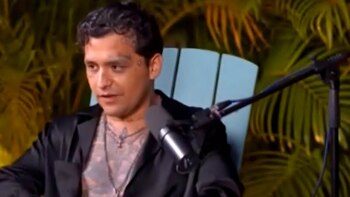 Ella es la cantante con